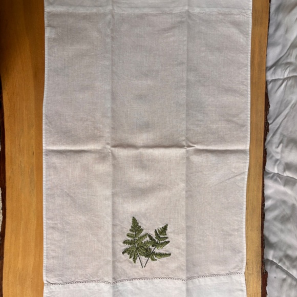 Vintage Fern Frond  Embroidered Tea Towel - Picture 4 of 6
